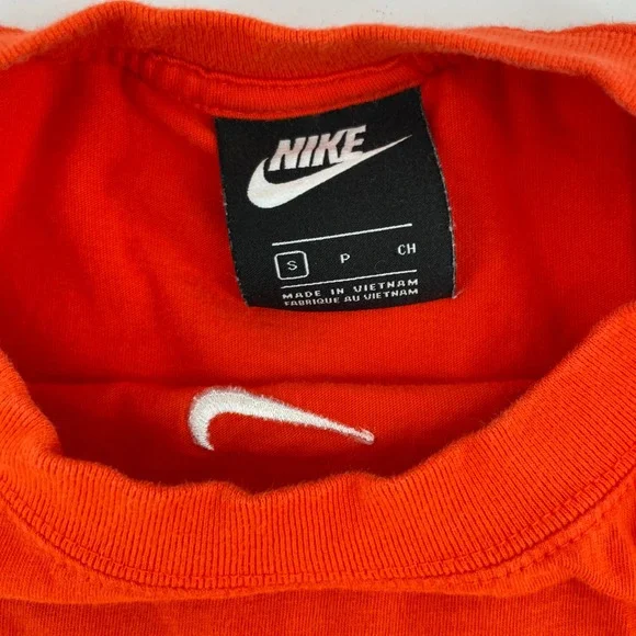 Nike Mens Small Center Swoosh Embroidered T-Shirt Bright Orange Sportswear Tee - Picture 2 of 7